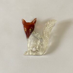 Vintage carved Lucite Sly Fox Brooch.